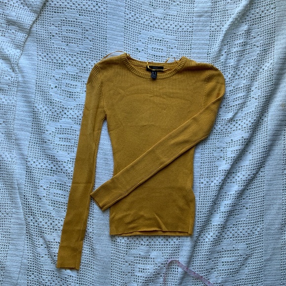 Urban Planet Fitted Top — S - Picture 1 of 5